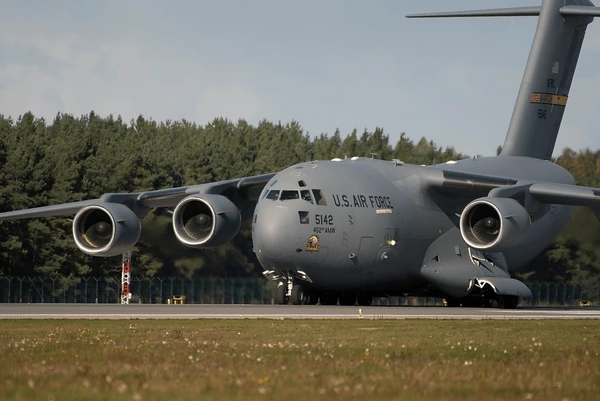 U.S. Military Aircraft Lands in Ghana for Strategic Engagement 1 U.S. Military Aircraft Lands in Ghana for Strategic Engagement